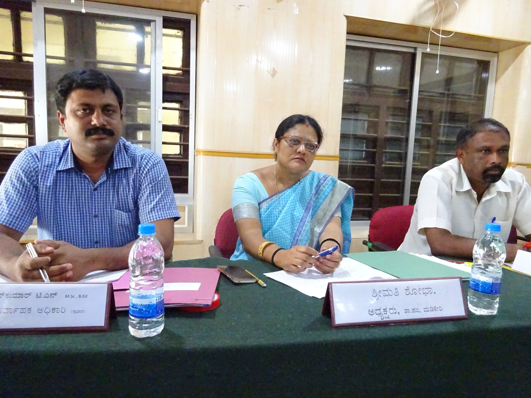 ಬರ ನಿರ್ವಹಣೆಯಲ್ಲಿ ಅಧಿಕಾರಿಗಳು ವಿಫಲ: ಆರೋಪ